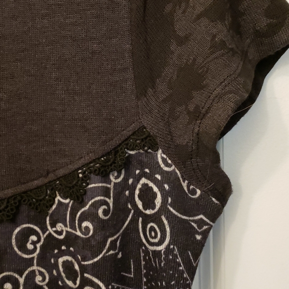 Ladies light weight summer dress - Picture 4 of 8